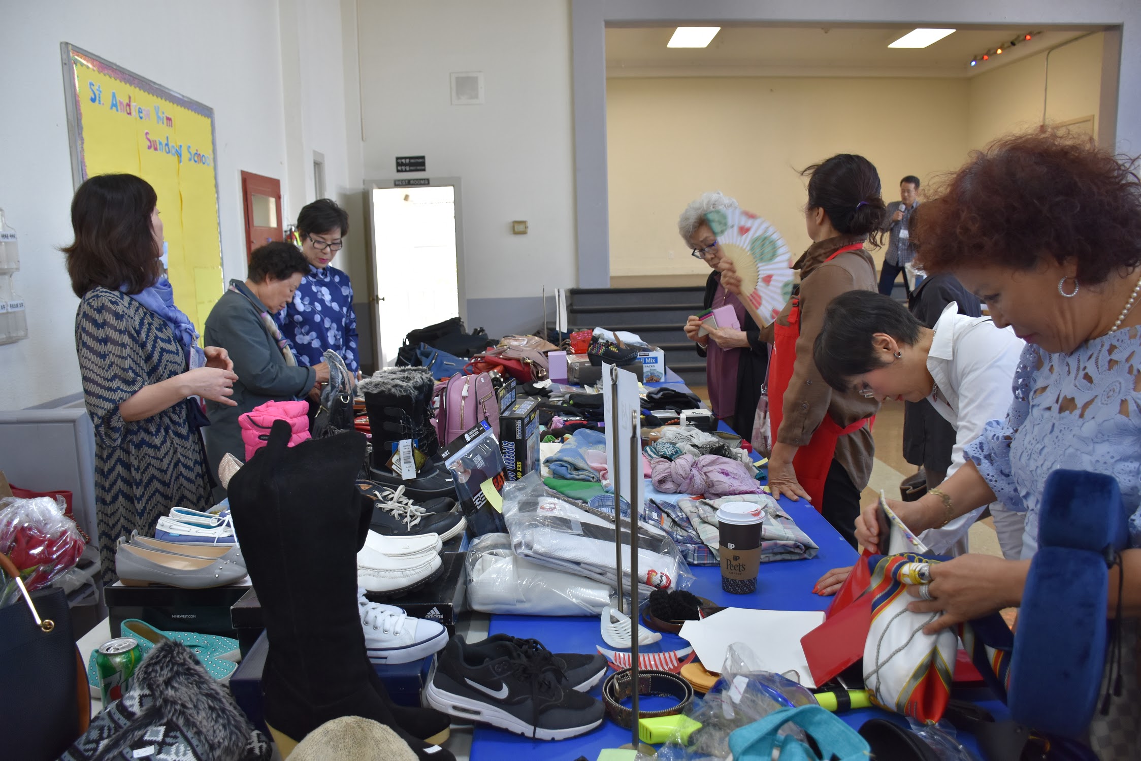 창립35주년 기념 미사및 바자회 - 아나바다(아껴쓰고, 나누어쓰고, 바꾸어쓰고, 다시쓰고)