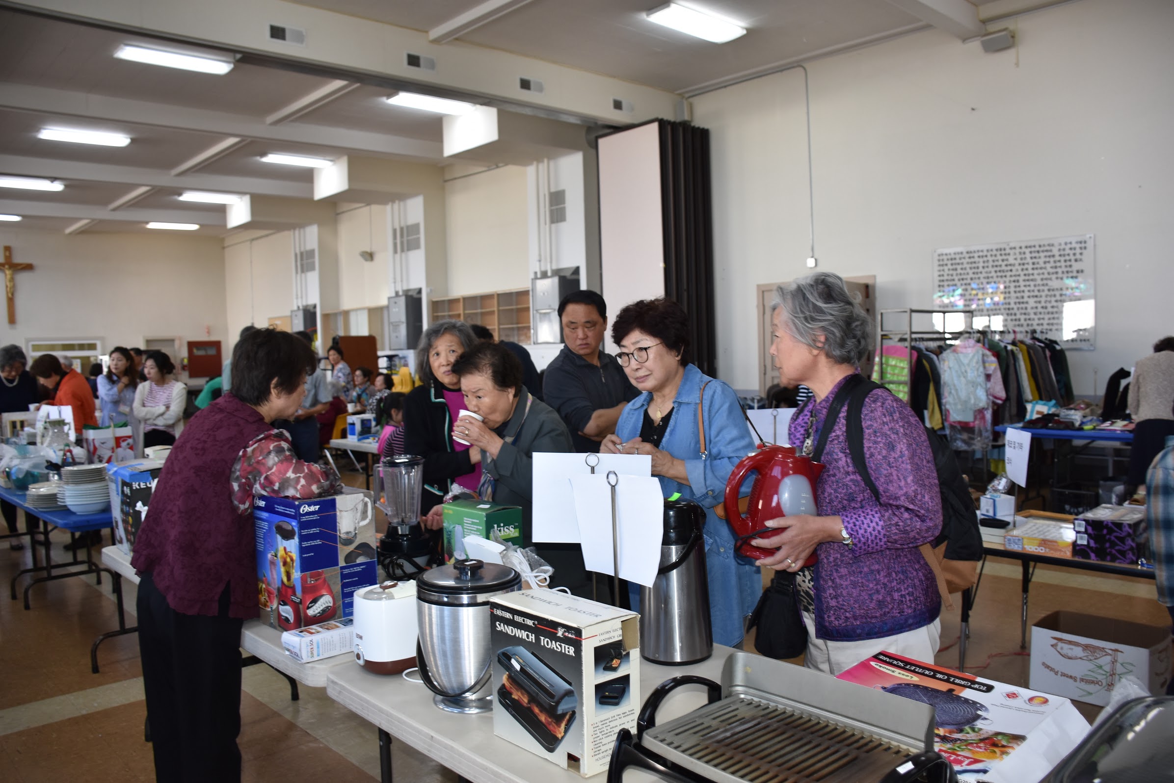 창립35주년 기념 미사및 바자회 - 아나바다(아껴쓰고, 나누어쓰고, 바꾸어쓰고, 다시쓰고)