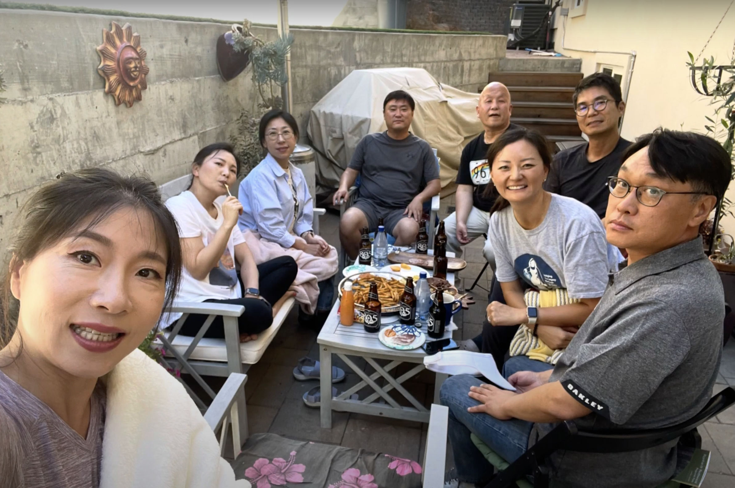 미국 캘리포니아 오클랜드 성당 젊음이 넘치는 음악팀 (햇빛속의 산책) / 요아킴 안나회 사제관 뒤마당 야유회 점심식사