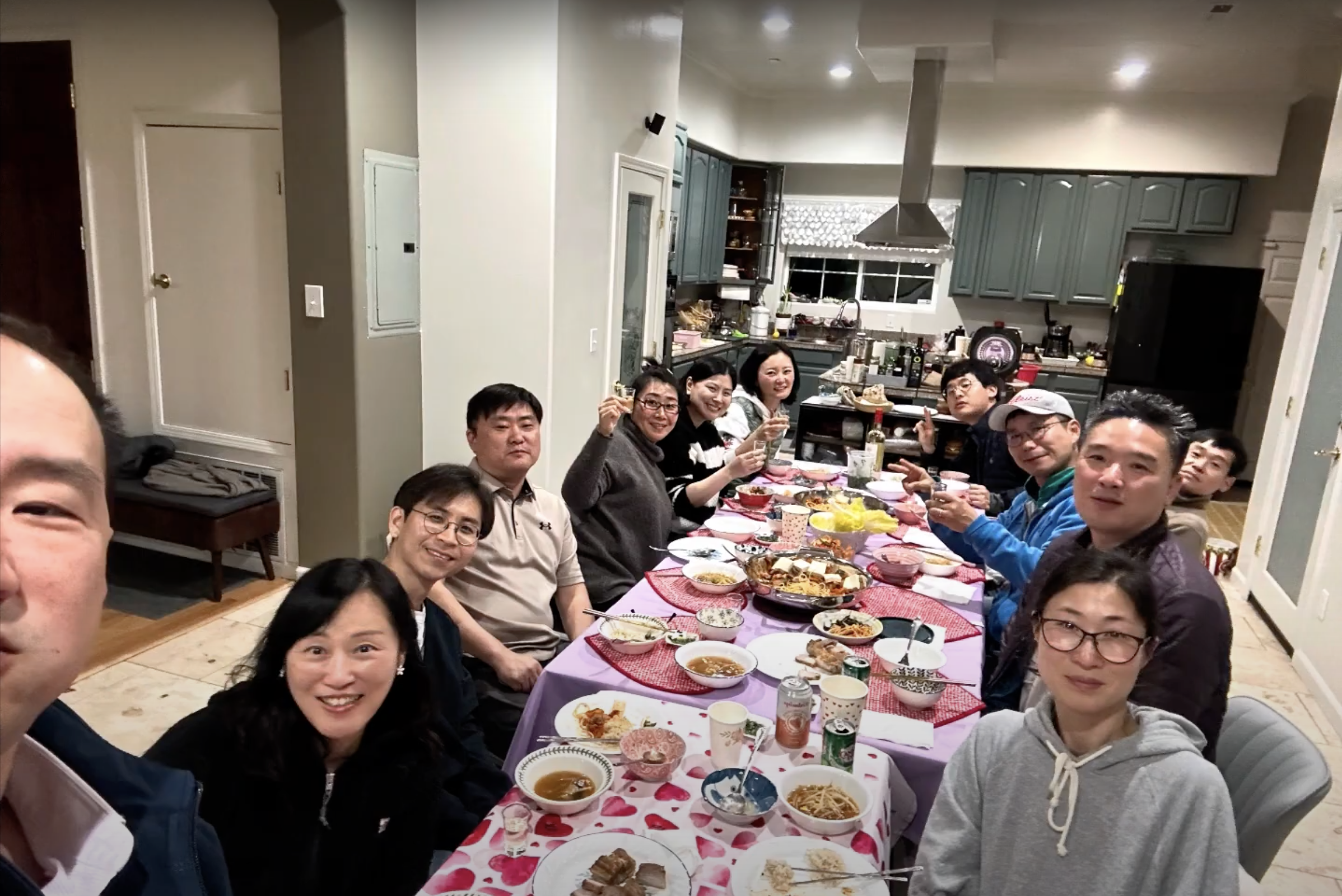 미국 캘리포니아 오클랜드 성당 젊음이 넘치는 음악팀 (햇빛속의 산책) / 요아킴 안나회 사제관 뒤마당 야유회 점심식사